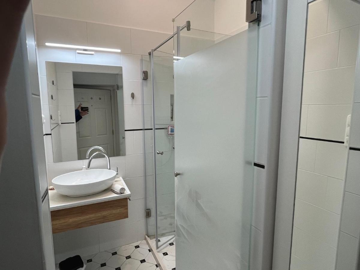 Studio Flat In The Center Of Budapest Exteriör bild